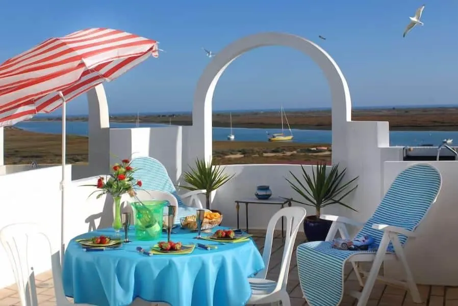 dining table on the balcony at the Casita Das Andaina in Santa-Luzia, East Algarve, Portugal