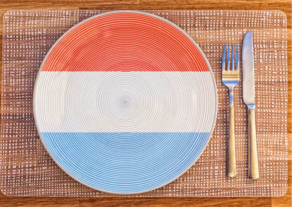 Dinner plate with flag of luxembourg