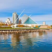 milwaukee fall skyline by the lake on a sunny day