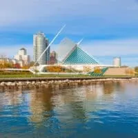 milwaukee fall skyline by the lake on a sunny day