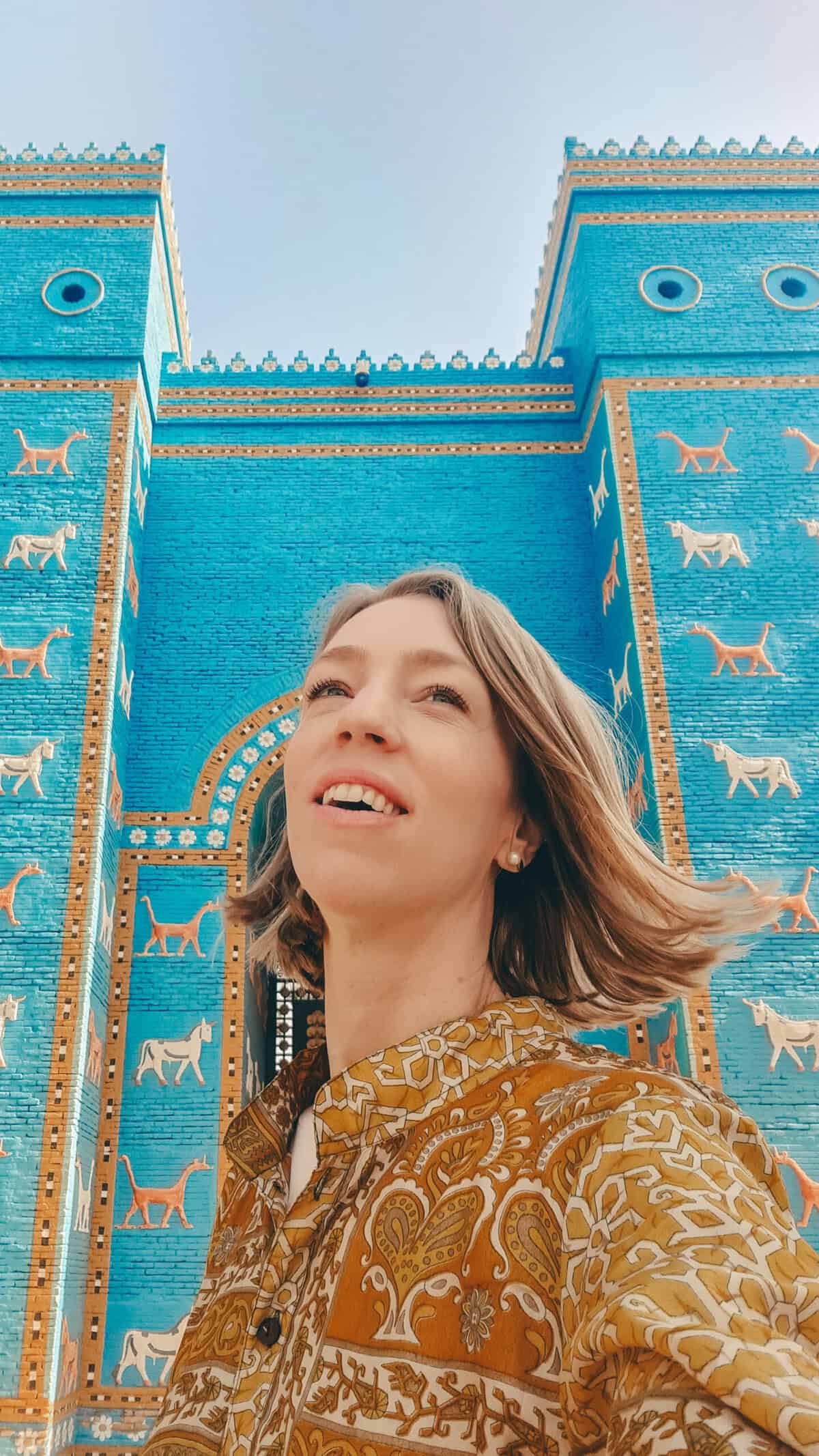 Travel Blog profile pic pauline paulina on the road